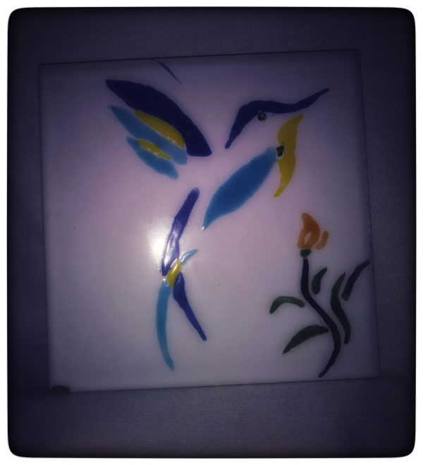 کاشی با طرح پرنده