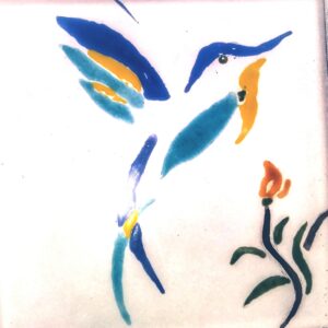 کاشی با طرح پرنده